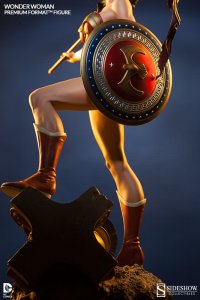 Wonder Woman detail benen